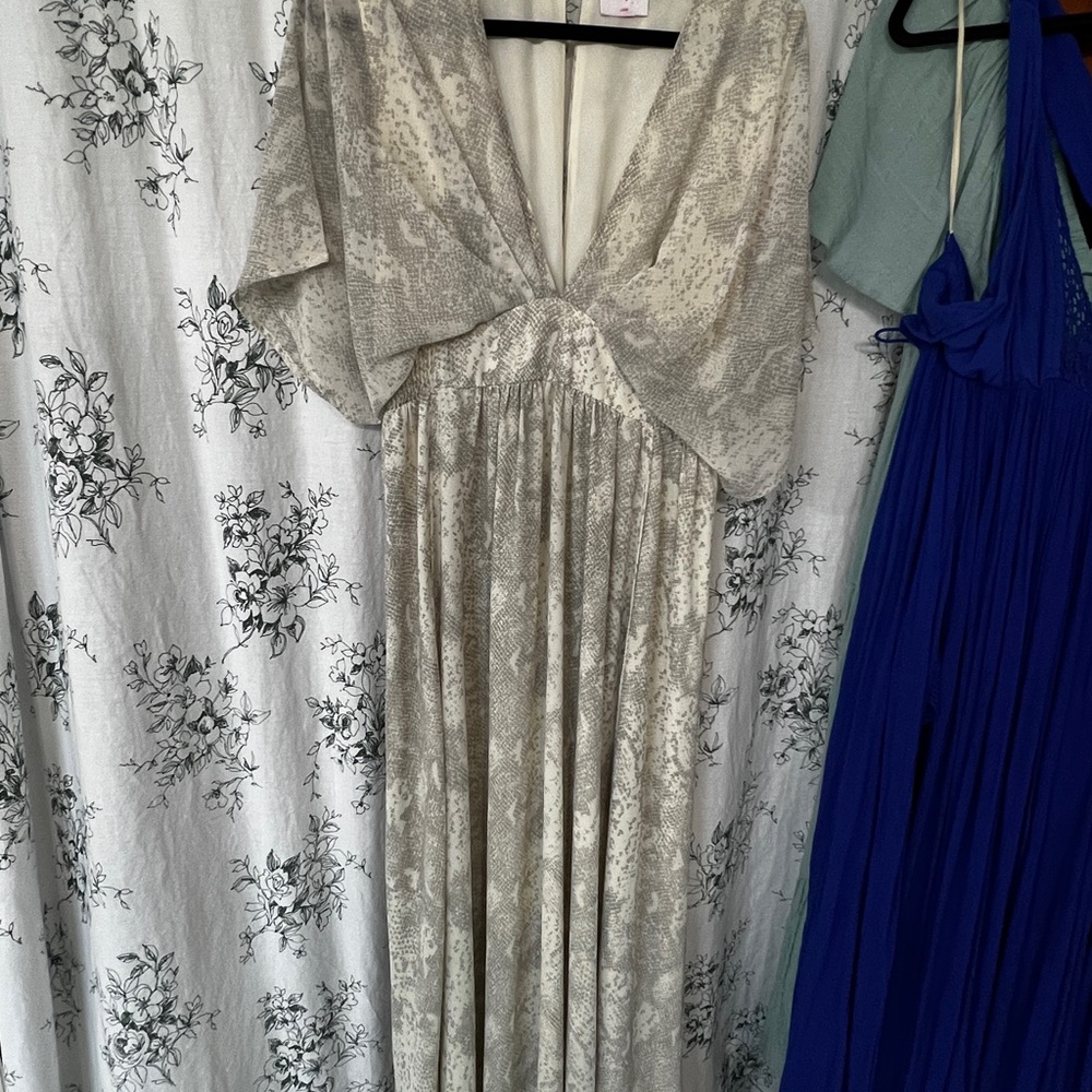 Elegant Cream Evening Gown